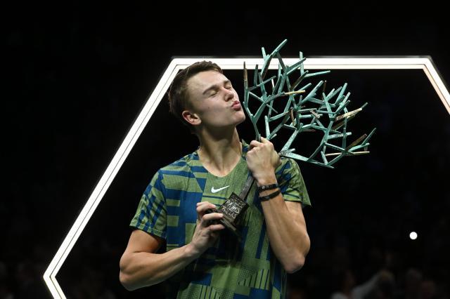 开云体育平台-德约巴黎大师赛再造星 鲁内证明自己不是“baby”